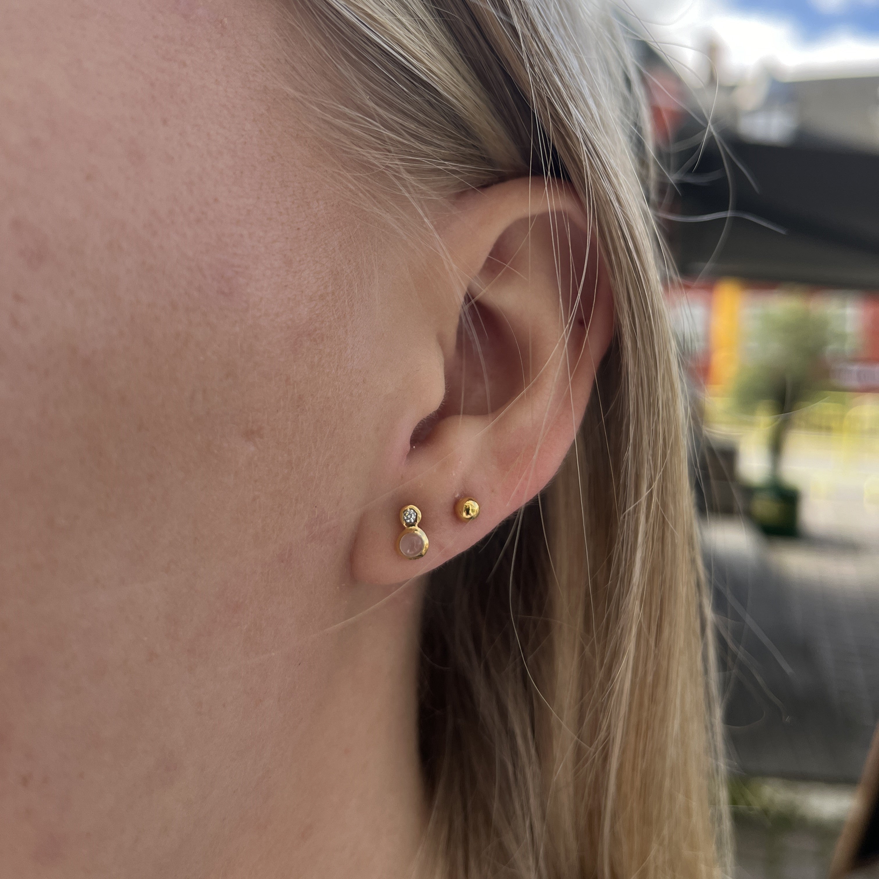 Forgyldte Månesten Ørestikker