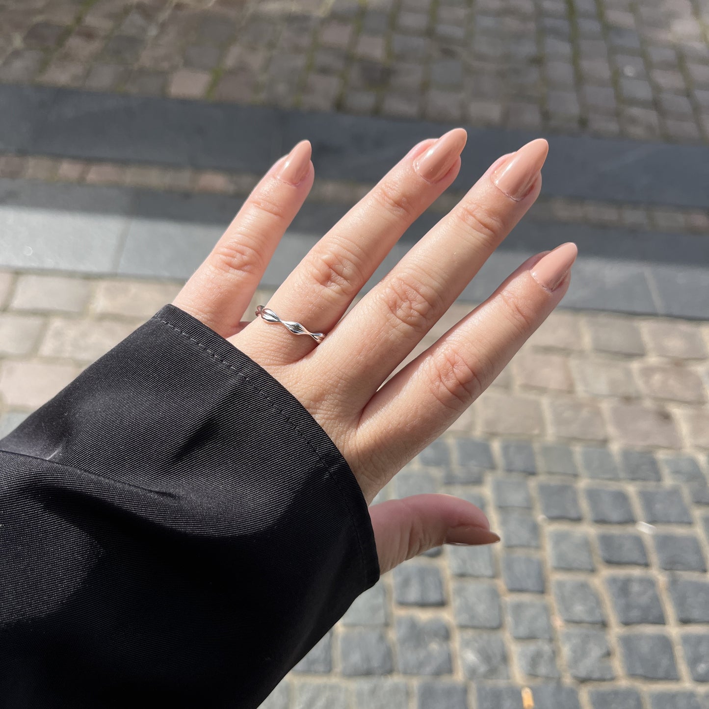 8 Karat Hvidguld Bølget Ring