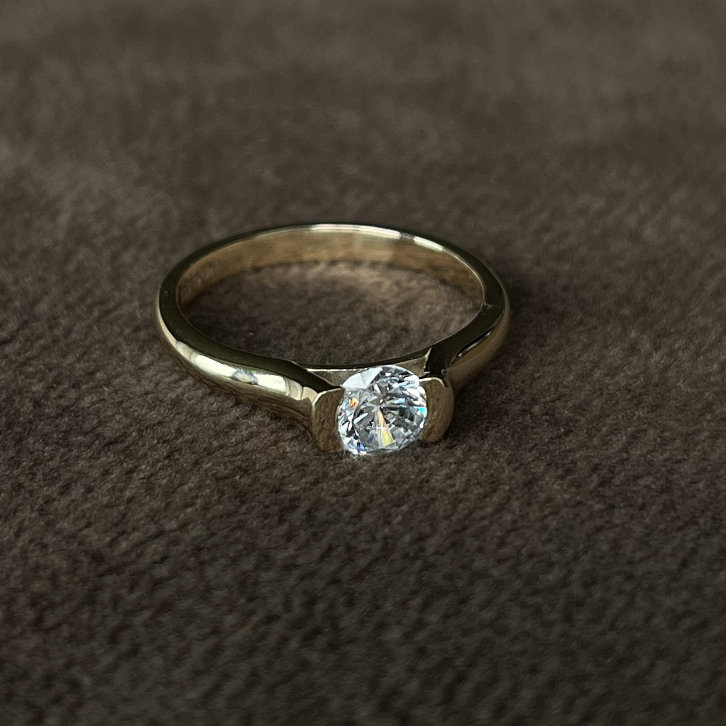 8 Karat Pure Ring