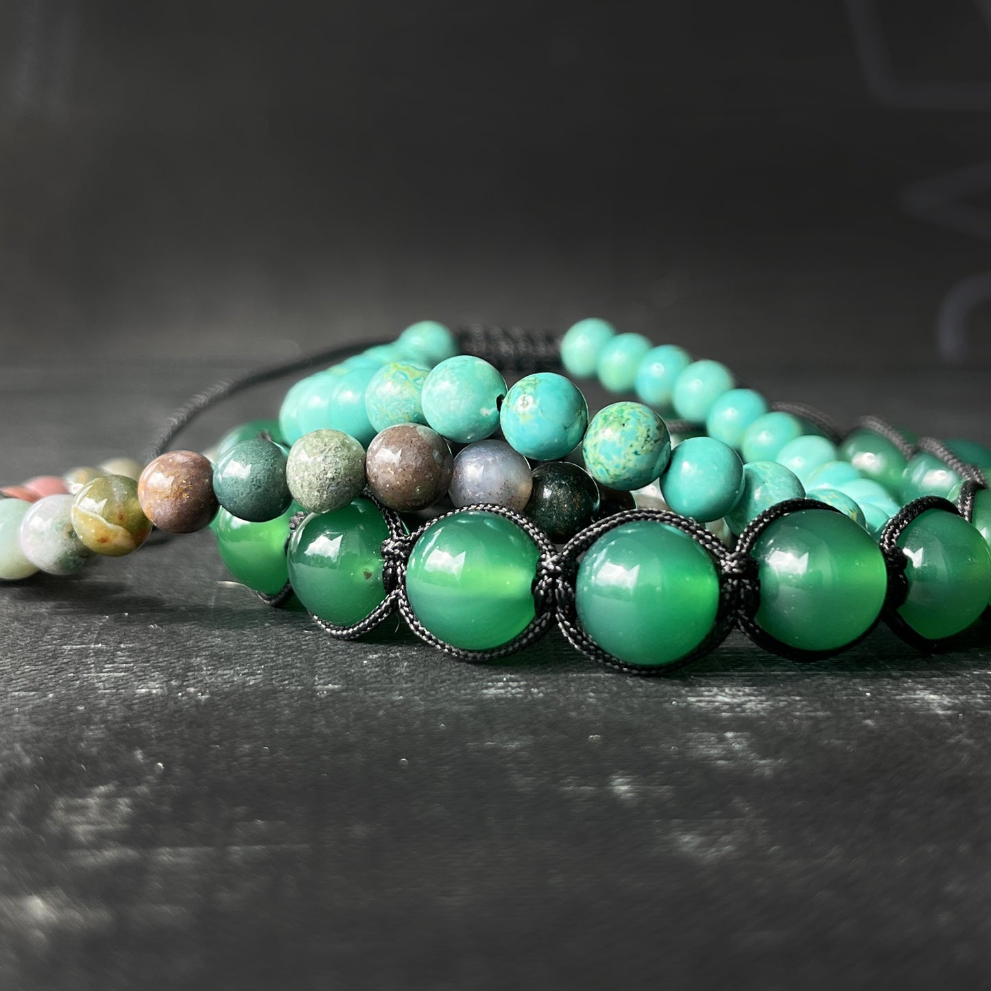 Flettet Armbånd med Howlite Turkis