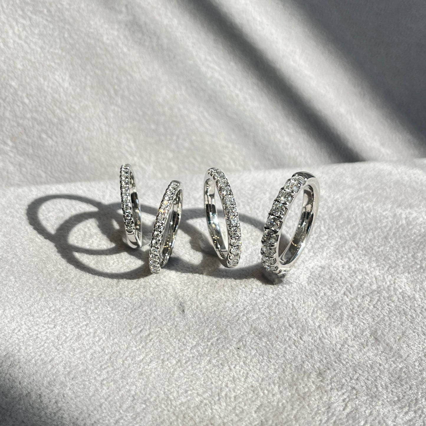 14 Karat Hvidguld Alliance Ring 1,00 ct.