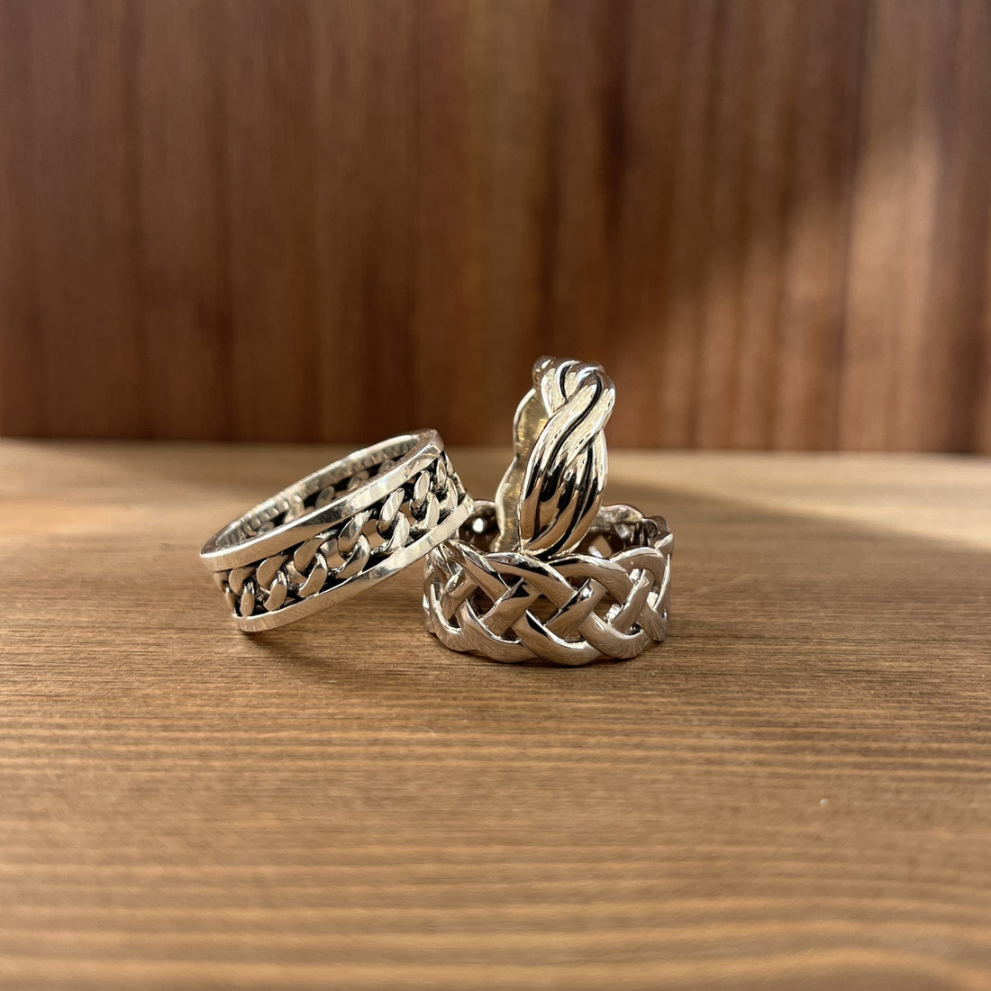 Guide: Smykker til mænd – klassikere og moderne valg