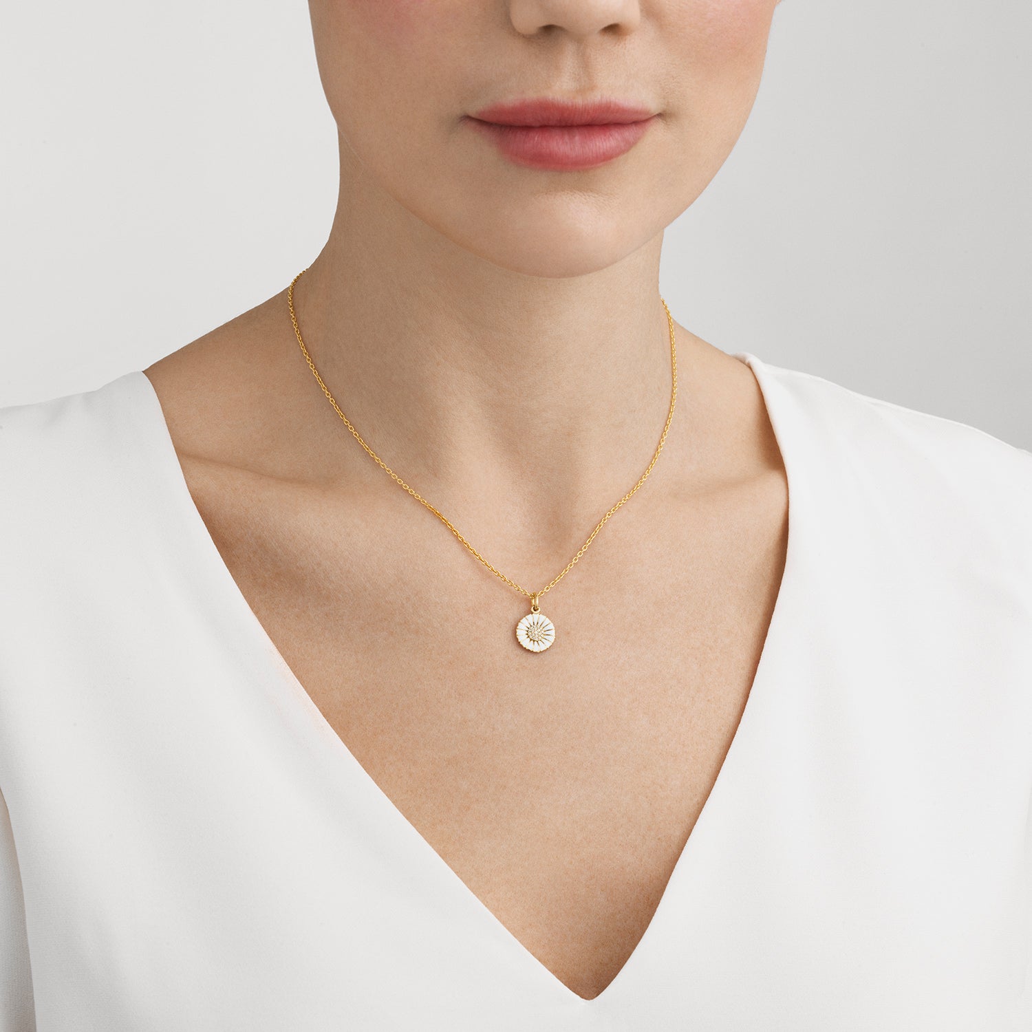 DAISY halskæde lille vedhæng m/ brillanter