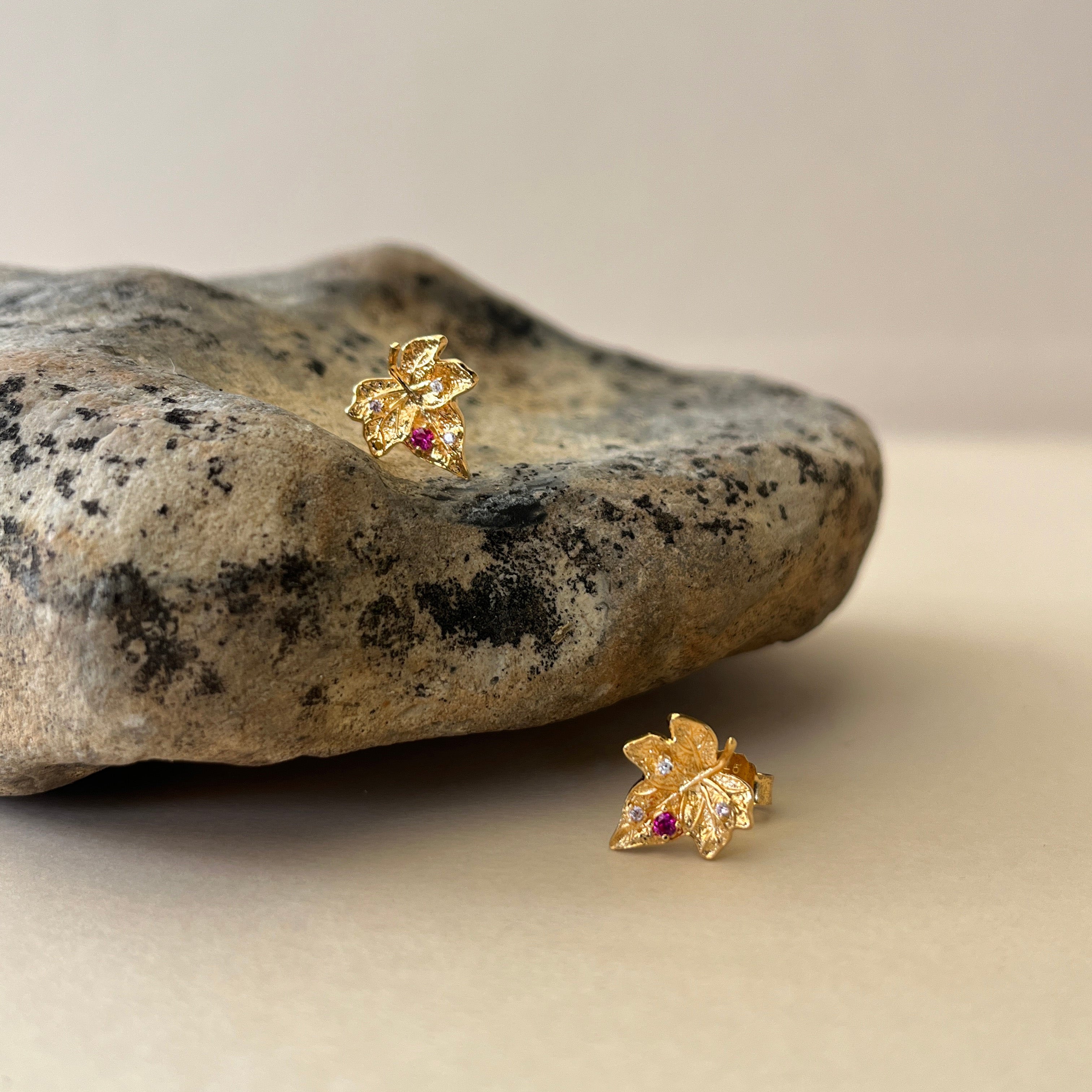 Forgyldte Blade Ørestiker