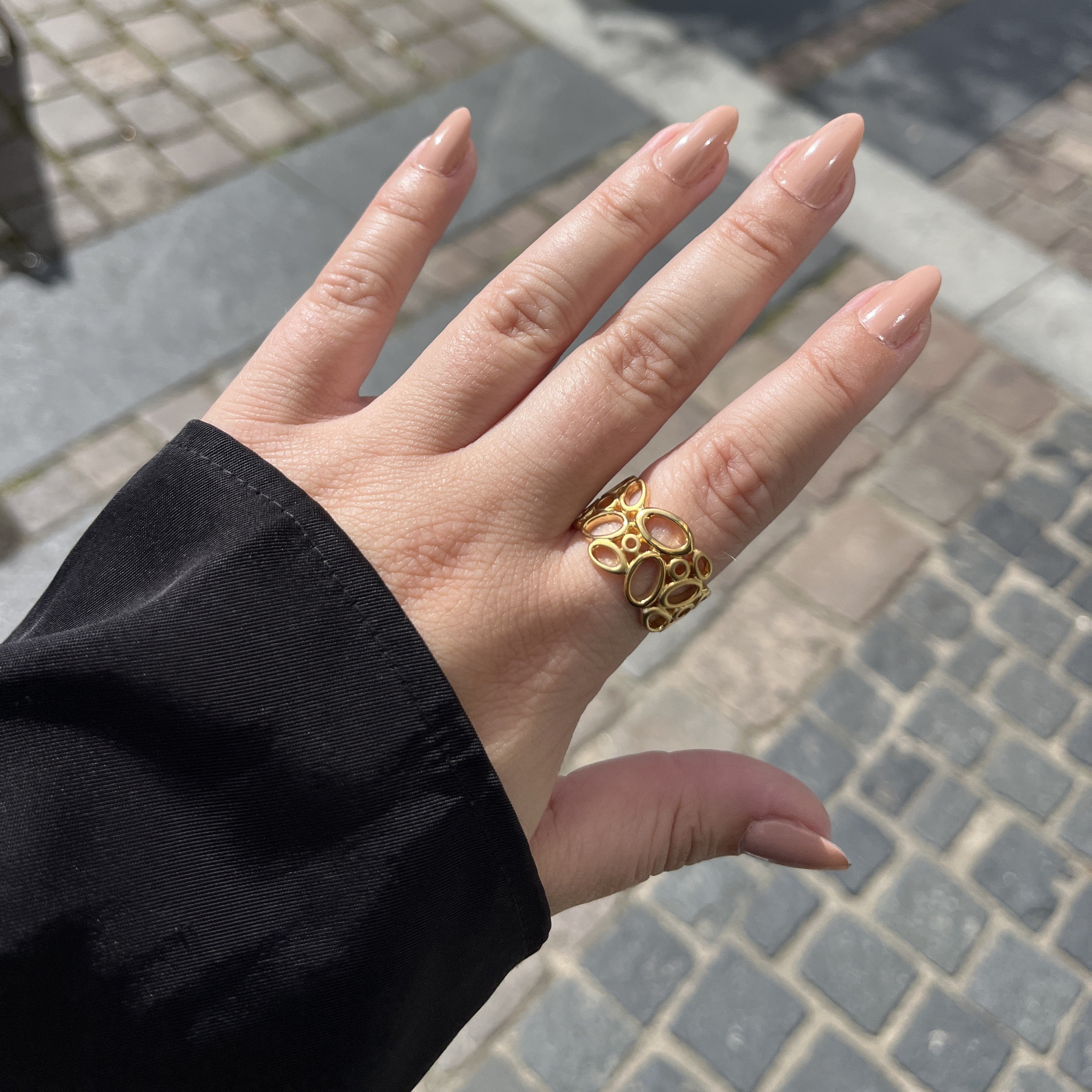 Forgyldt Bred Mønstret Ring