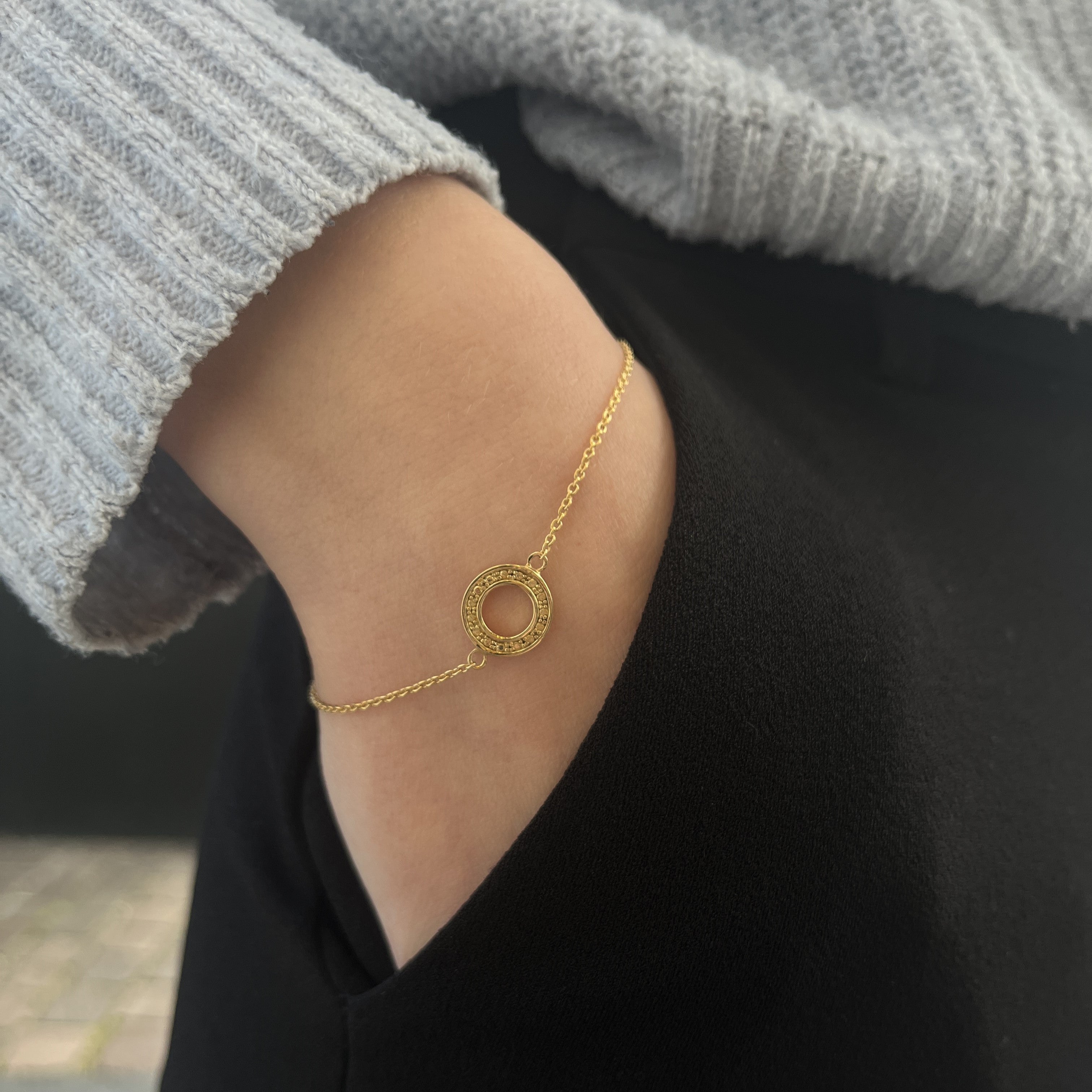 Forgyldt Cirkel Armbånd
