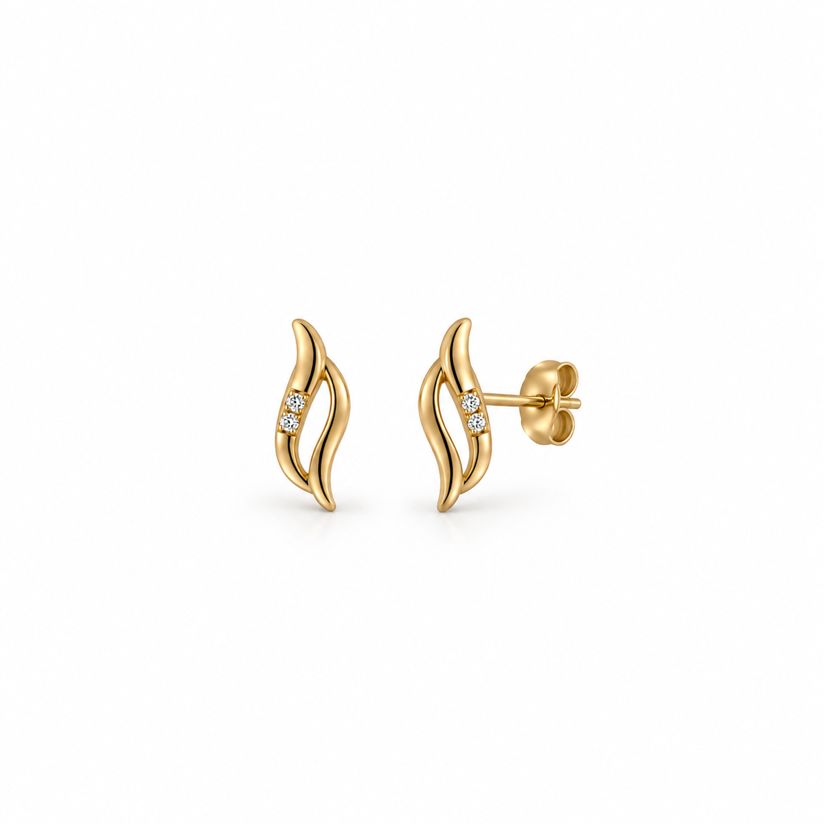 8 karat guld ørestikker i elegant svunget design