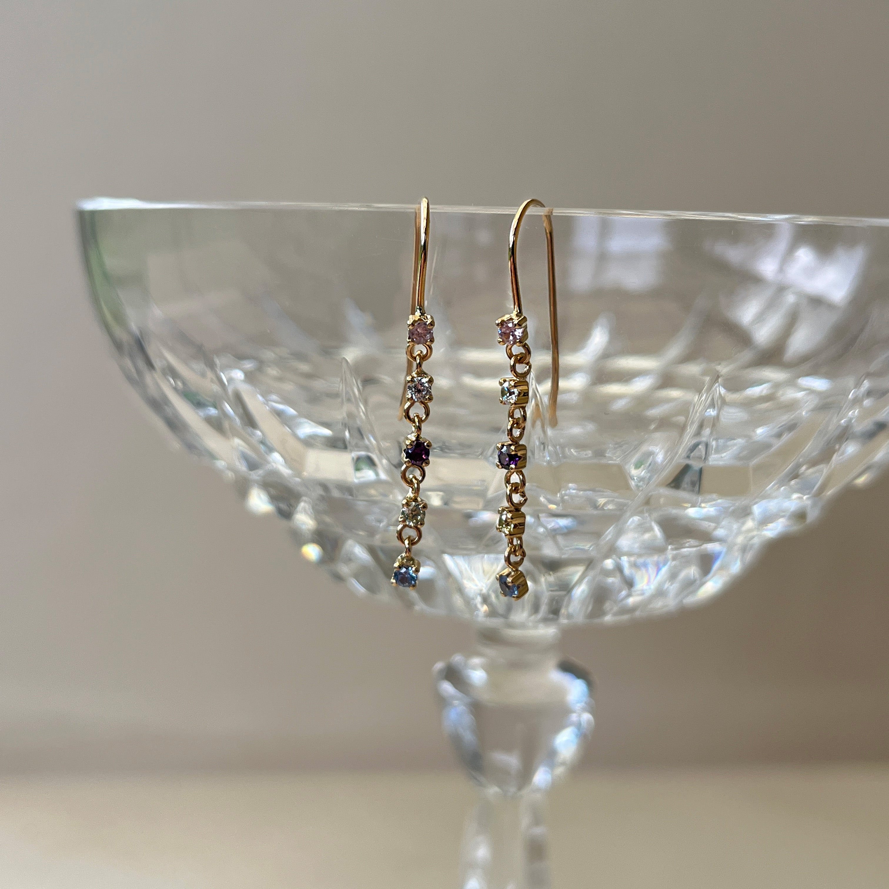 8 Karat Multifarvet Ørehænger