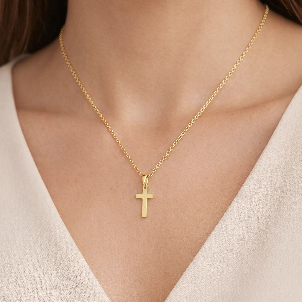 8 Karat Kors Vedhæng