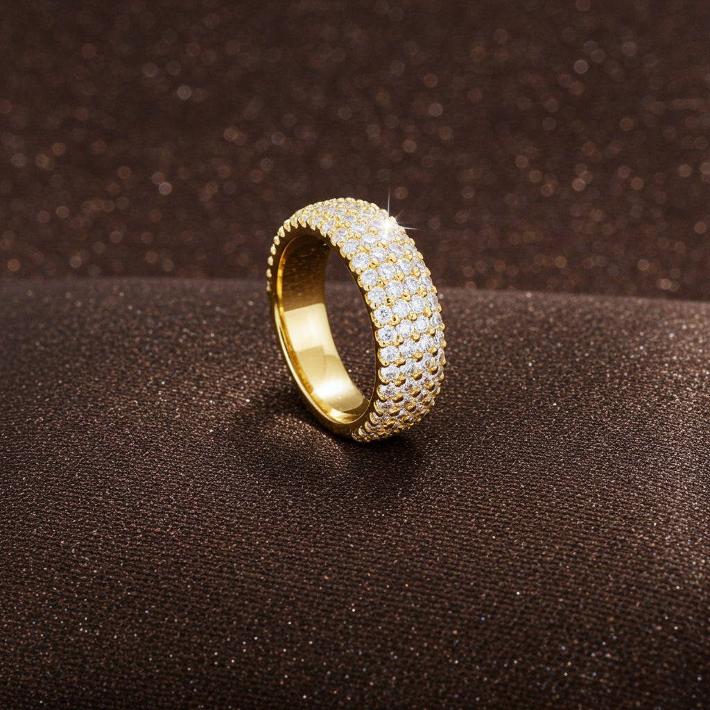 8 Karat Halo Glow Ring