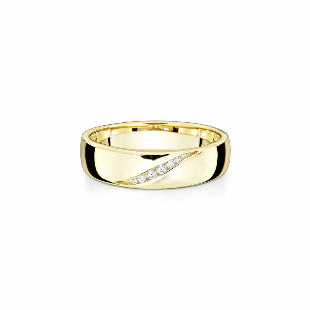 8 Karat Golden Bold Ring