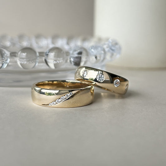 8 Karat Golden Bold Ring