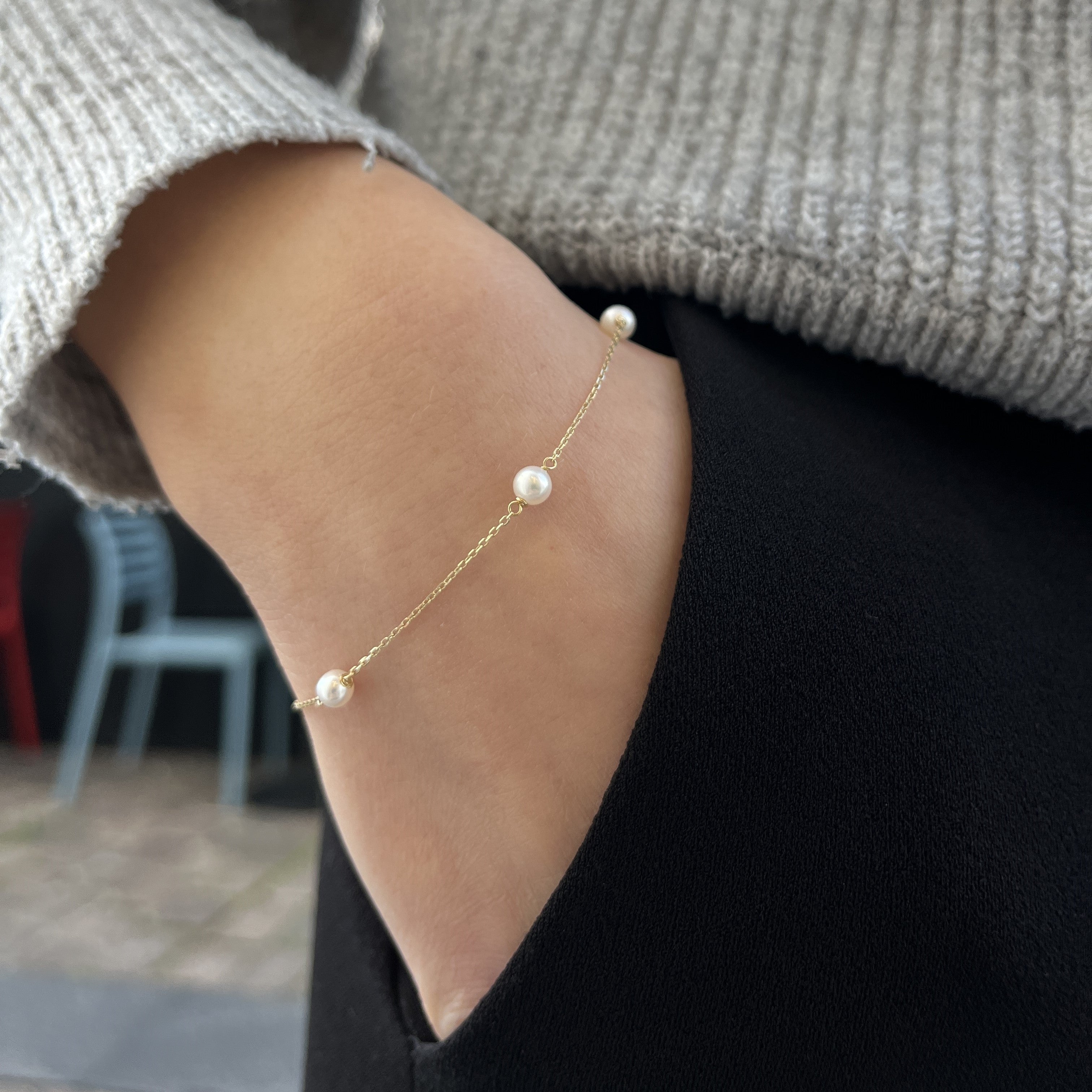 9 karat guldarmbånd med ferskavandsperler
