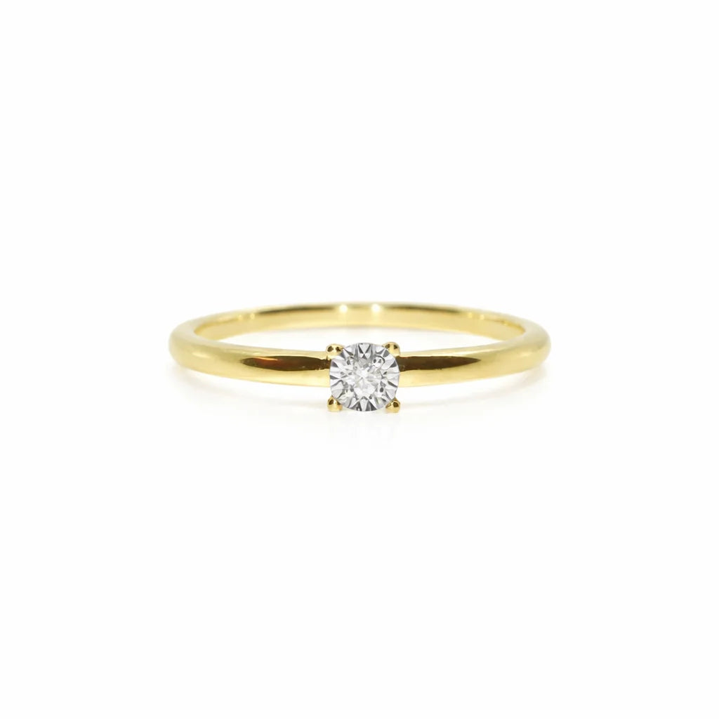 9 Karat Solitaire Ring