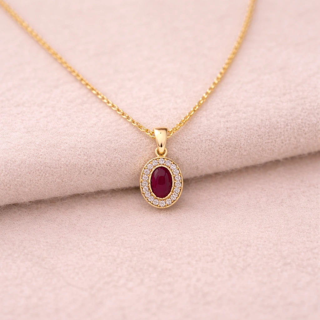 8 Karat Rød Sten Halskæde