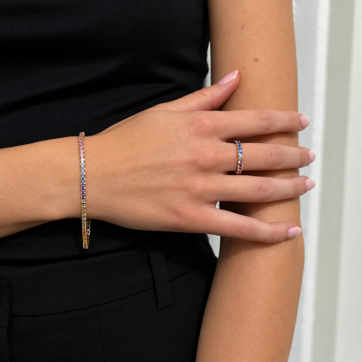 14 Karat Regnbue Safir Tennisarmbånd 2,01 ct.