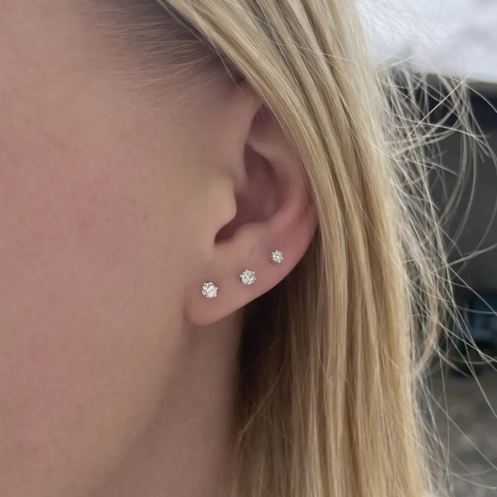 14 Karat Hvidguld Estelle Ørestikker 0,06 ct.