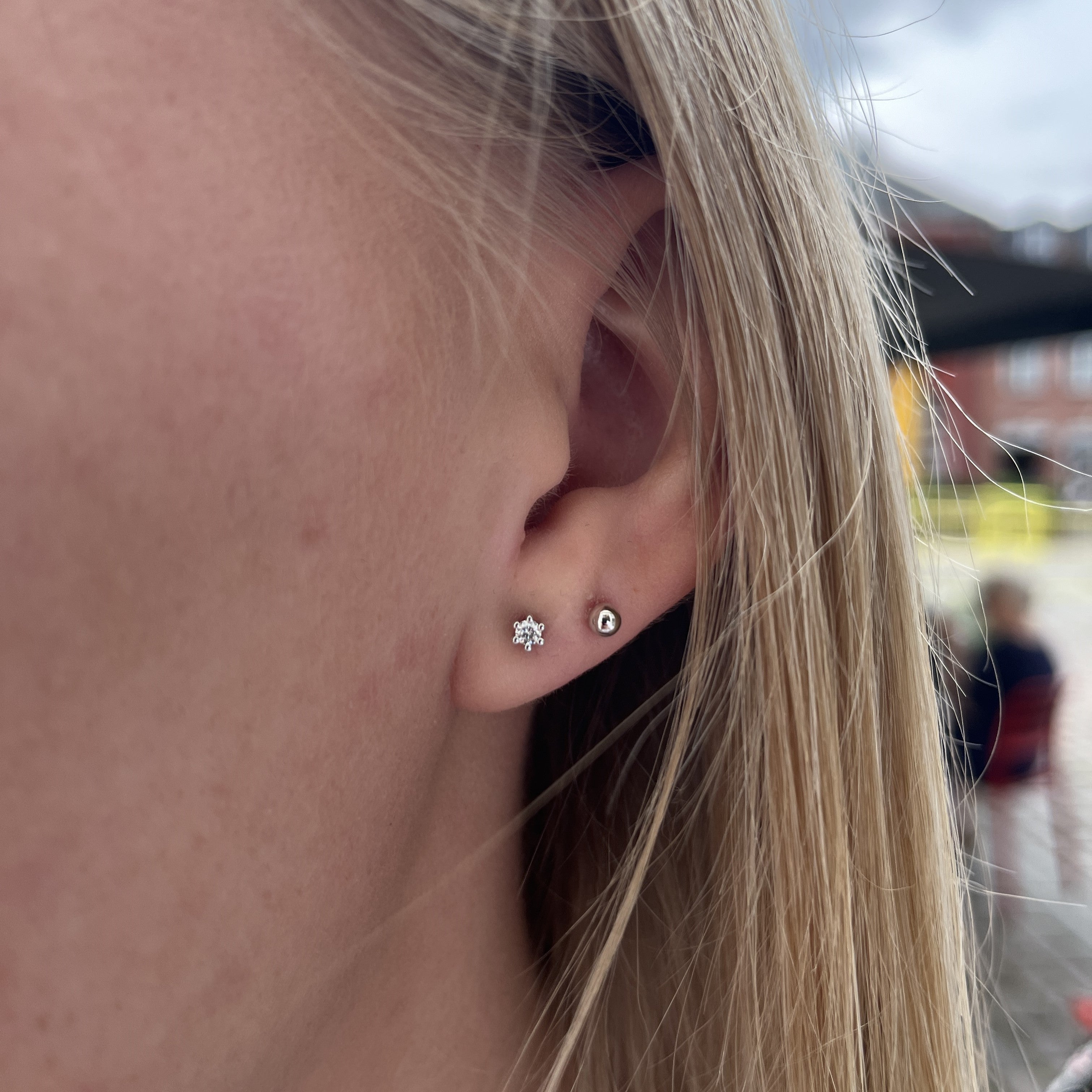 14 Karat Hvidguld Estelle Ørestikker 0,10 ct.
