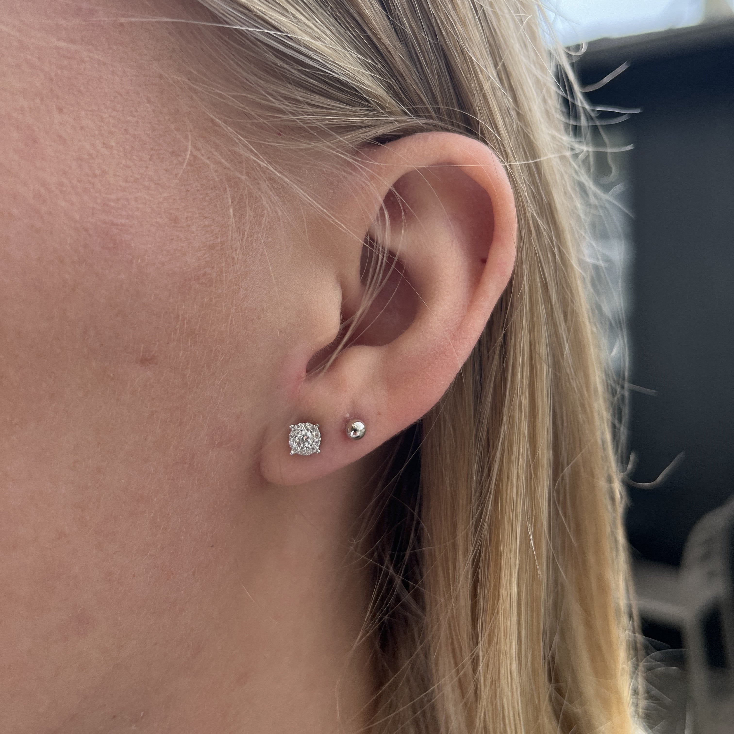 14 Karat Hvidguld Roset Brillant Ørestikker