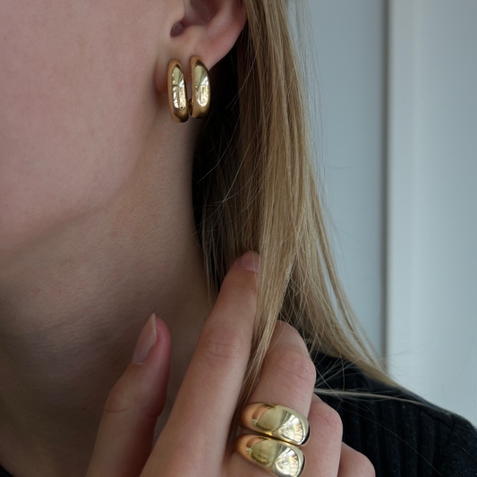 14 Karat Chunky Creoler