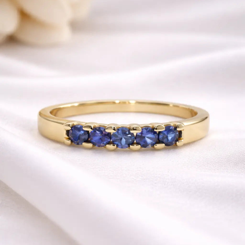 14 Karat Safir Alliancering