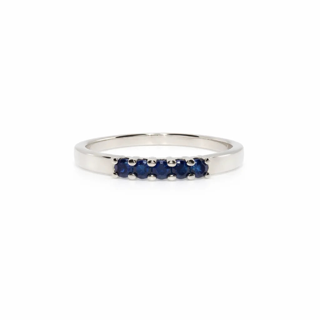 14 Karat Hvidgulds Safir Alliancering