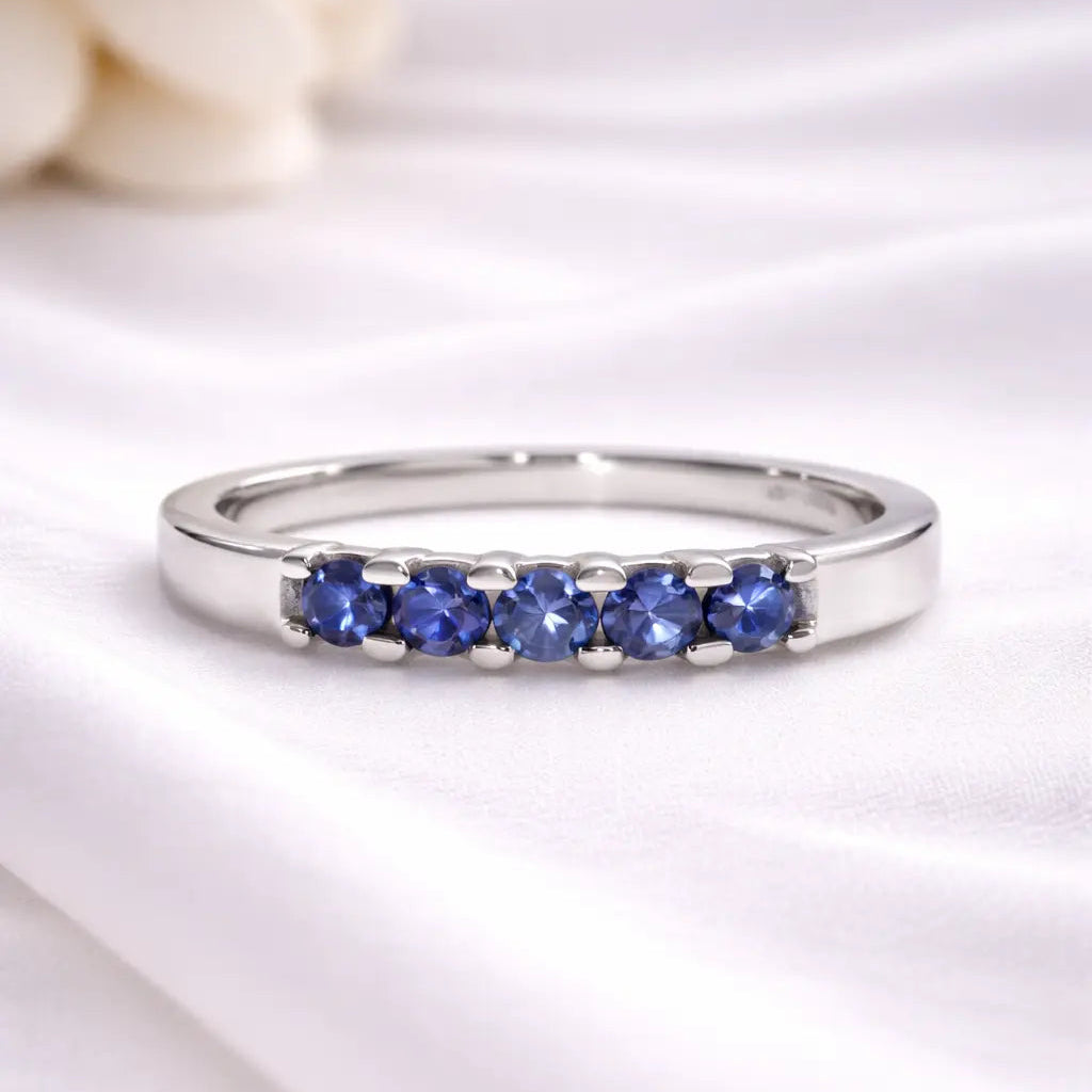 14 Karat Hvidgulds Safir Alliancering