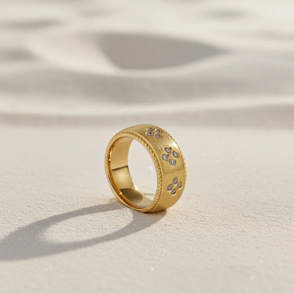 14 Karat Chunky Mat Brillant Ring