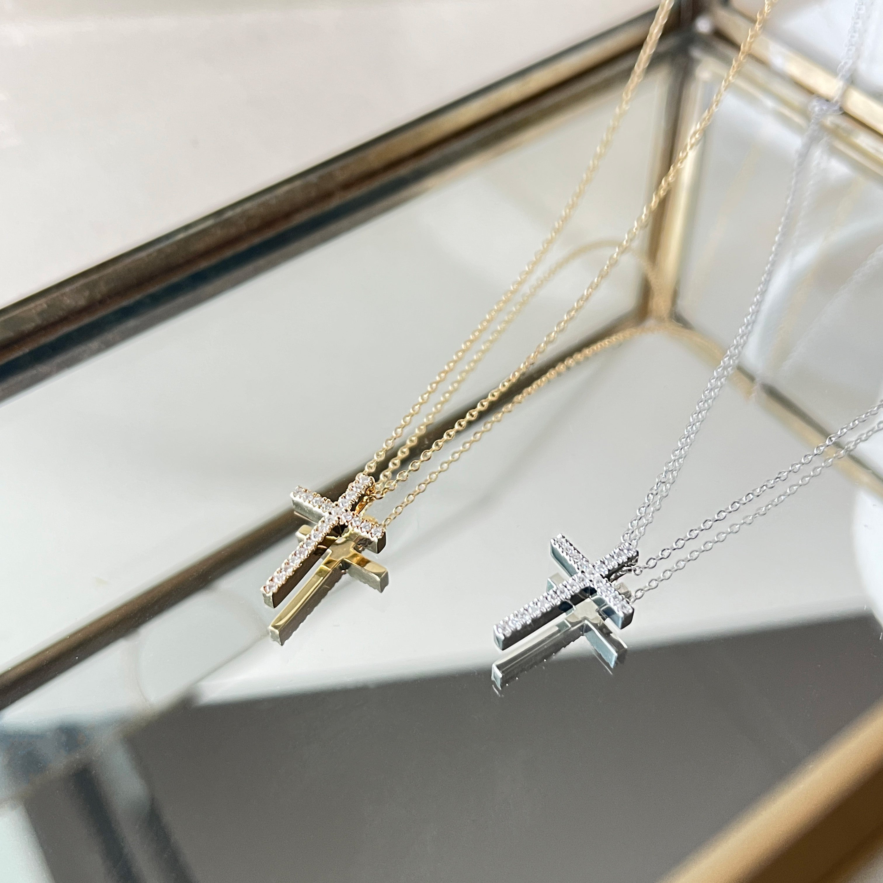 14 Karat Hvidguld Brillant Kors Vedhæng