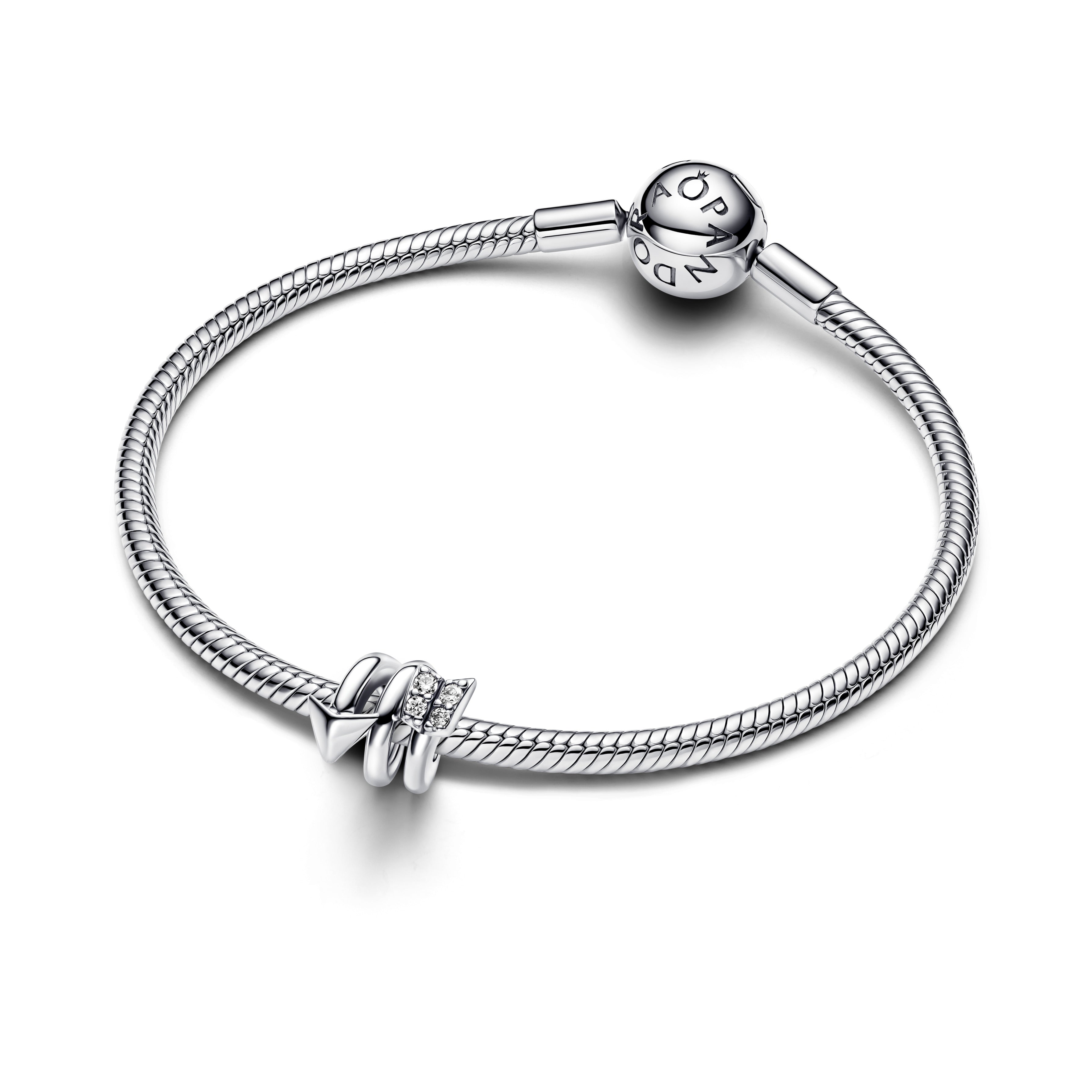 Snoet Pil Charm