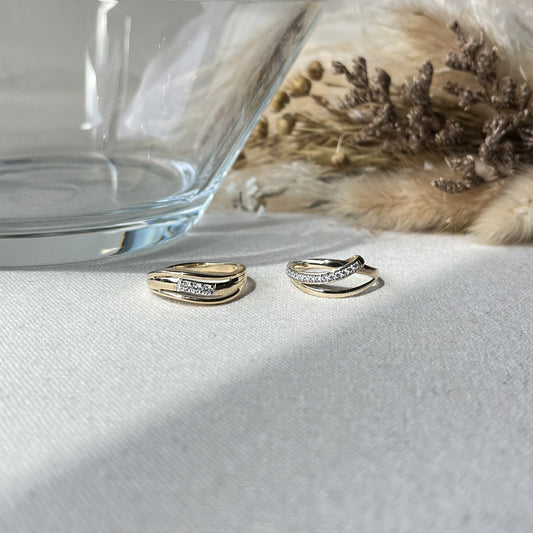 8 Karat Trinity Glow Ring