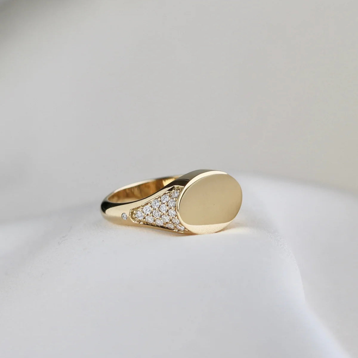 Signet diamantring solid - 18kt Rødguld