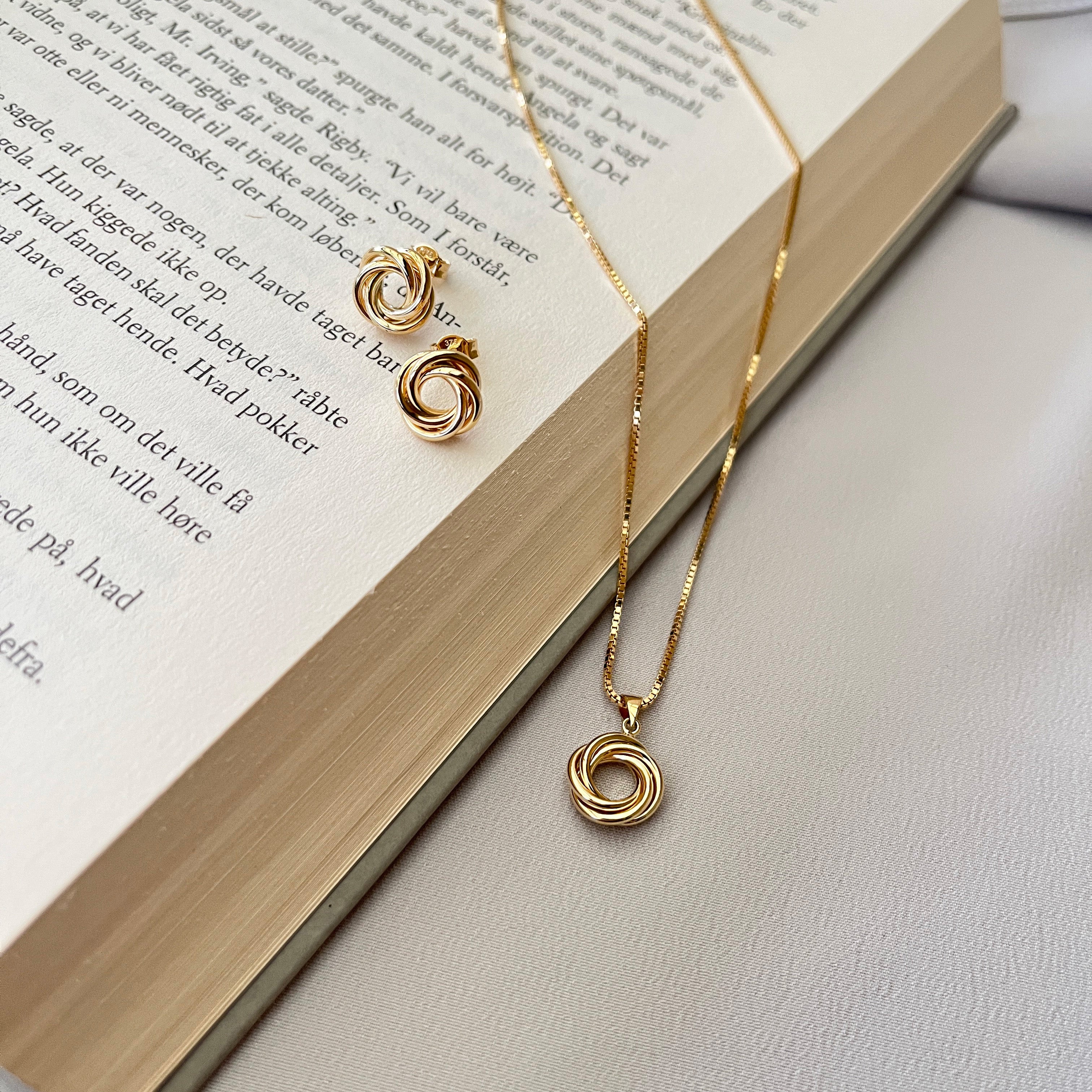 9 Karat Cirkel Vedhæng