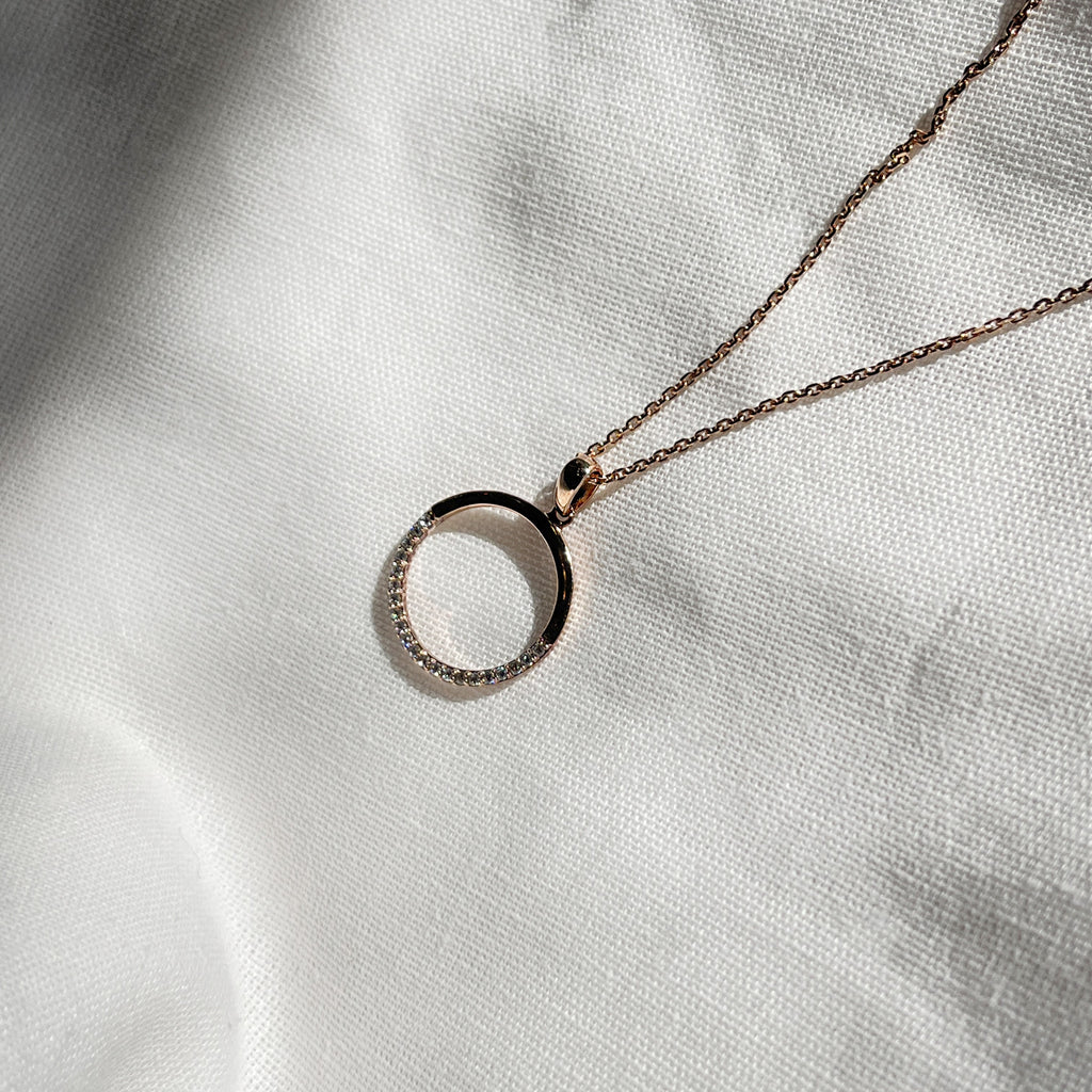 Rosaforgyldt Cirkel Halskæde