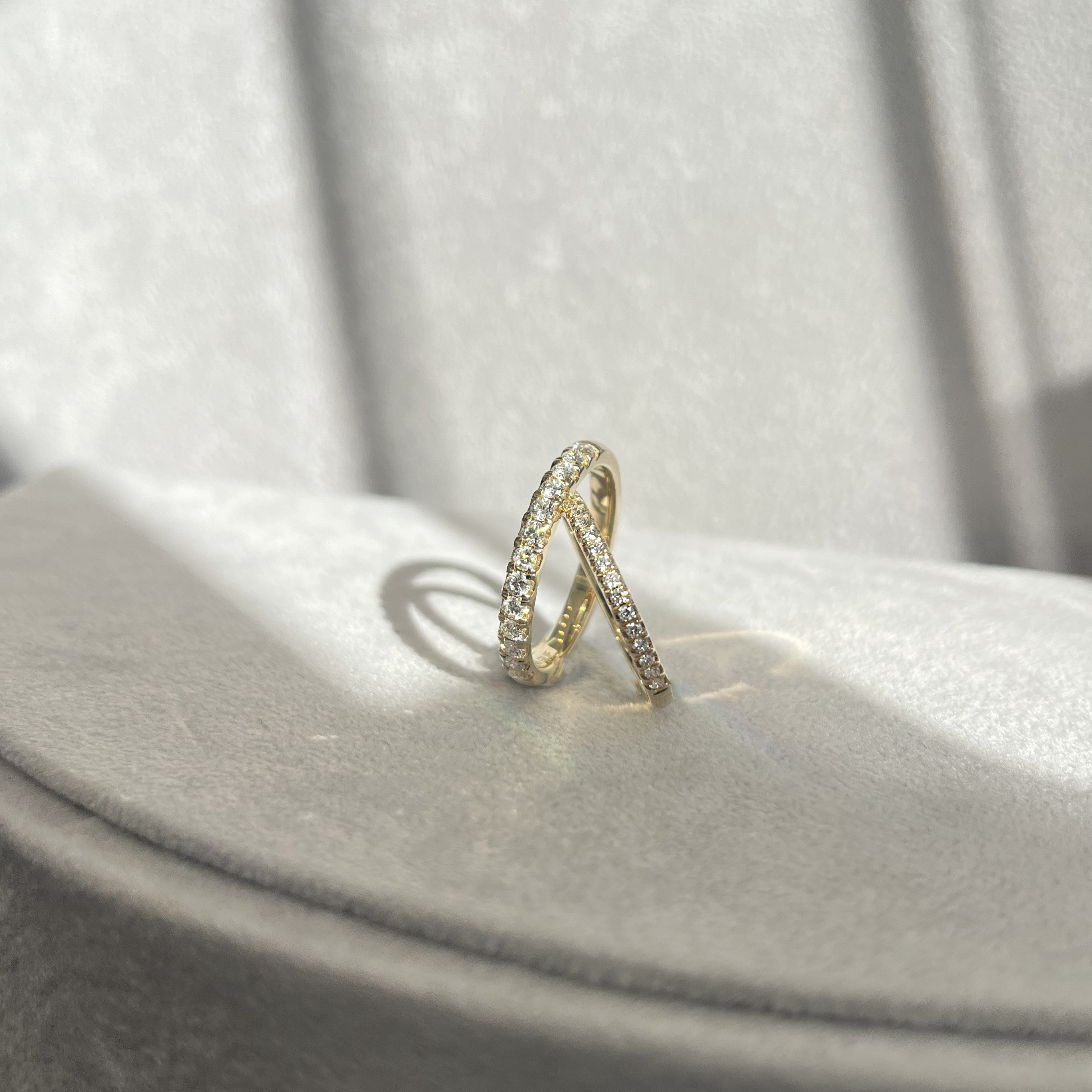 14 Karat Alliancering 0,16 ct.
