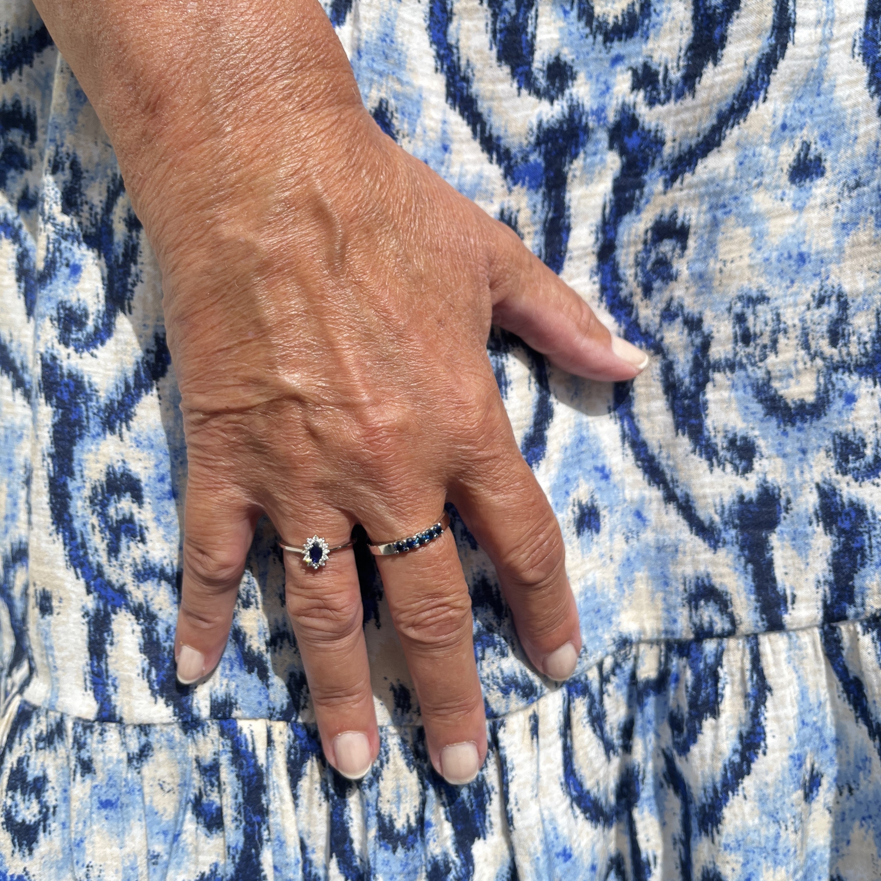 14 Karat Hvidguld Safir Roset Ring