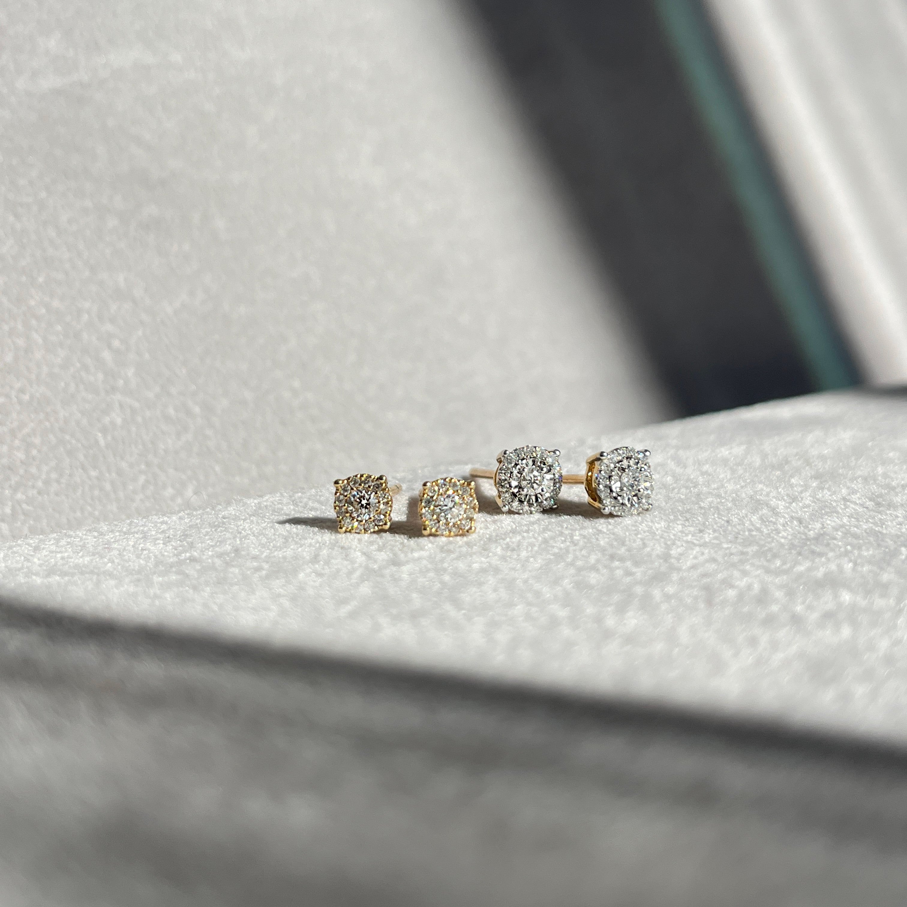 14 Karat Brillant Ørestikker