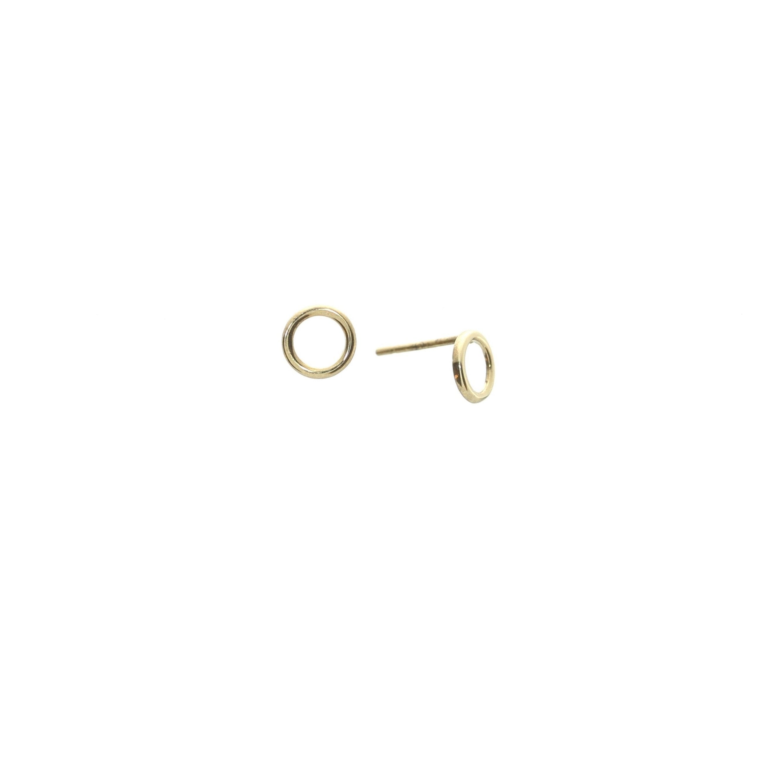 8 Karat Cirkel Ørestikker