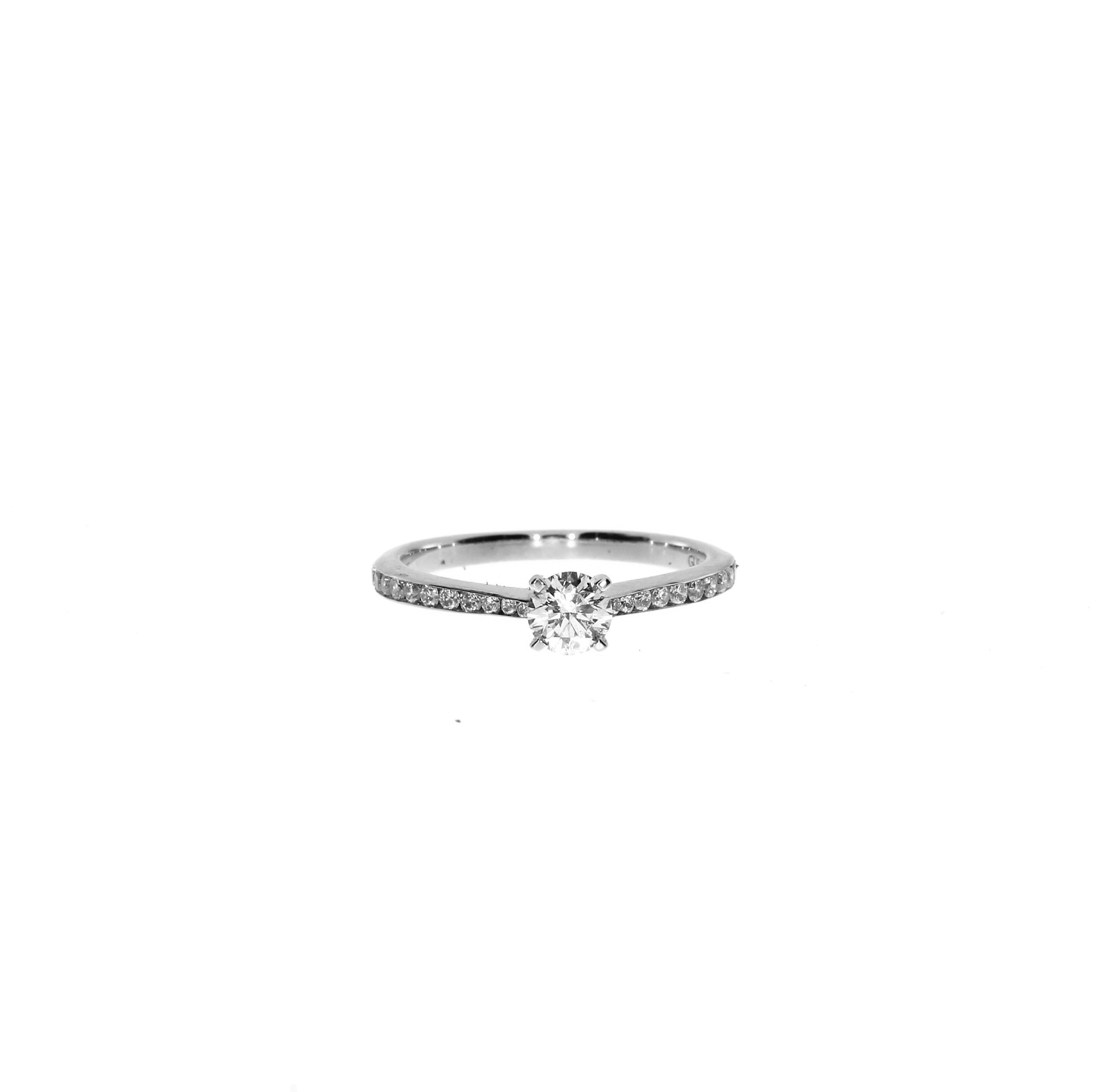14 Karat Hvidguld Solitaire Ring